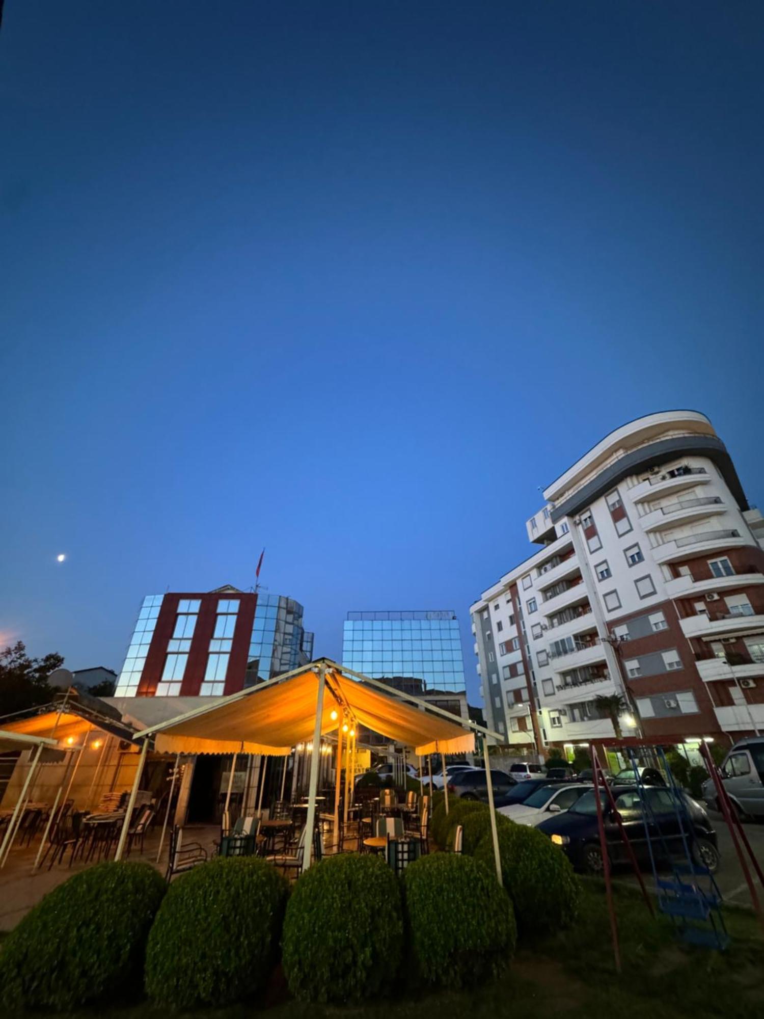 Hotel Argenti Shkodër Exterior foto